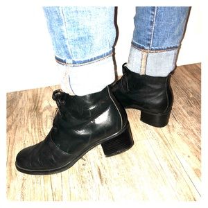 Etienne Aigner Black Ankle Boots 9